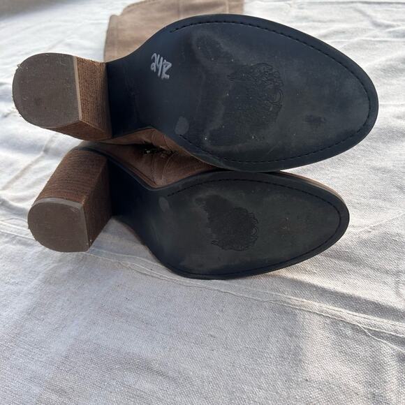 Vince Camuto Sz 9 Brown Knee‑High Block Heel Boot Boho Chic Equestrian Chic Luxe - Picture 12 of 16